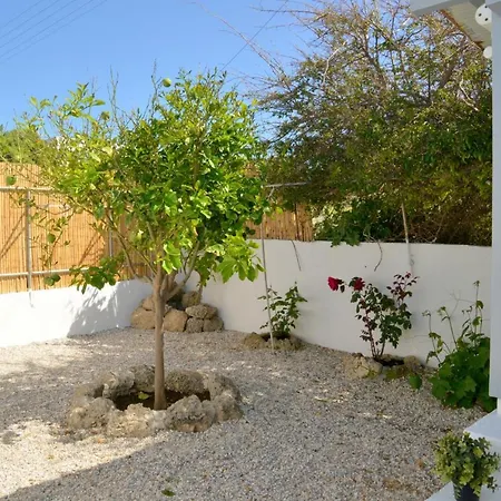 Tsakonas بيت للعطل